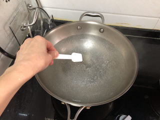 11、茼蒿炒鸡蛋➕最是一年春好处,坐锅烧水，水开放少许食盐