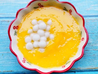 11、软糯香甜的多芒小丸子,加入丸子。