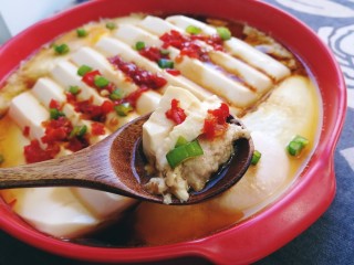 15、过桥豆腐,柔滑细嫩。