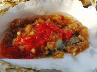 17、清蒸生蚝,加适量剁椒即可。