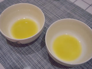 10、姜撞奶,这样姜汁就可以了