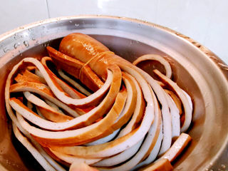 3、啤酒红烧肉,豆干