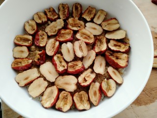 14、甑糕,再铺上一层红枣