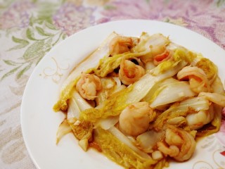 17、虾仁娃娃菜,盛盘。