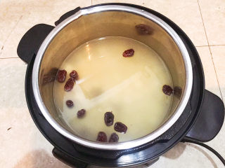 13、苹果小米粥,调匀即可