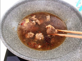 13、海带炖排骨,烧开后煮15分钟，排骨8分熟