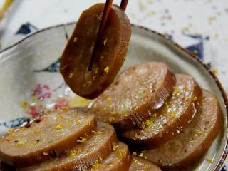 10、甜香酥糯黏而不烂还带点嚼劲的桂花糖藕,甜蜜蜜的桂花糖藕，润燥吃点它，再多也不腻！