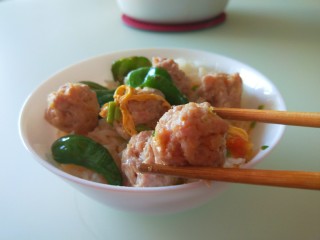 16、名厨私房菜  番茄猪肉丸子,上桌开饭了