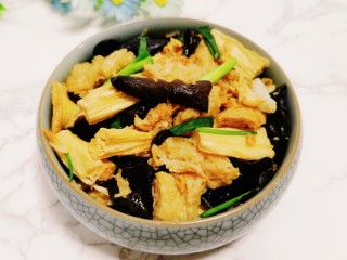 18、腐竹炒木耳,成品图