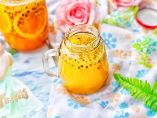 14、百香果柠檬蜂蜜水,酸酸甜甜。