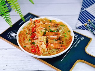 17、蒜蓉蒸大虾,简单易学，喜欢的做起来，春天适当多吃一些虾，补钙佳品。