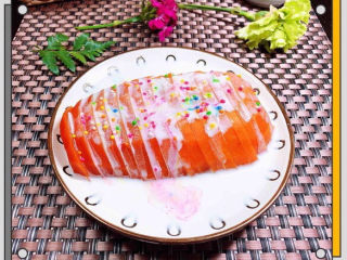 13、木瓜炖牛奶,香甜可口，奶香浓郁的木瓜炖牛奶就上桌了。