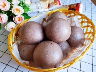 1、纯手工黑芝麻馒头,成品图！