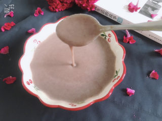 14、红豆薏米糊,浓稠度刚刚好,喝起来很香甜美味,美味又减肥去湿,喜欢的小伙伴也试试吧!