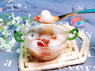 18、荔枝罐头,晶莹剔透，酸甜可口！