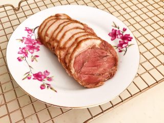 17、水晶肘子,水晶猪肘卷得非常紧实，香而不腻，口感超级棒~