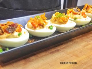 13、魔鬼蛋,撒上小葱、红辣椒粉