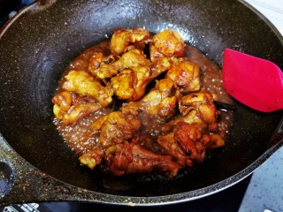 23、啤酒鸡翅根,大火收汁后即可上桌