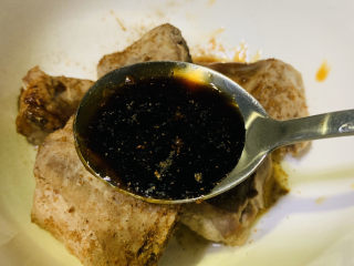 10、小米蒸排骨,加酱油;