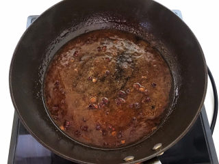 17、红烧三文鱼,烧开即可