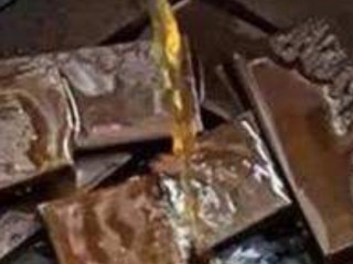 1、阿胶糕,黄酒泡阿胶块泡12小时以上泡到基本融化