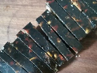 14、阿胶糕,切片