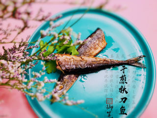 15、干煎秋刀鱼,干煎秋刀鱼，完成啦！