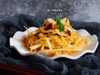 8、凉拌娃娃菜,今天来一道清单的凉拌菜，给自己的肠胃放个假吧