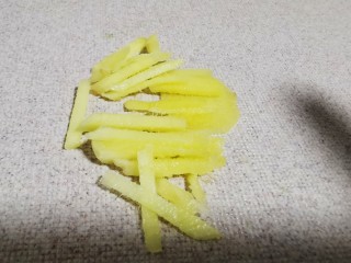 6、清蒸银鳕鱼,生姜切丝