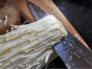 8、蚝油金针菇,平行横切金针菇