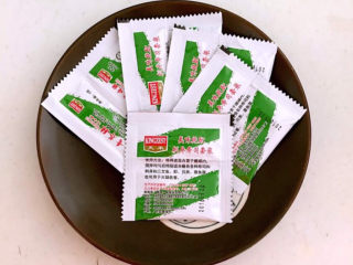 11、白灼大虾,酱油芥末