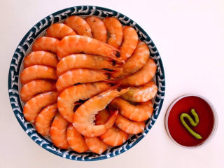 13、白灼大虾,白灼大虾就可以吃了~