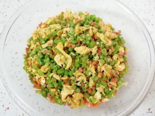 8、月牙蒸饺,蒸饺馅完成。