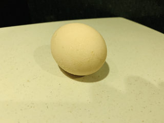 4、丝瓜炒鸡蛋,鸡蛋一个