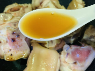 5、东坡肘子,加1勺料酒