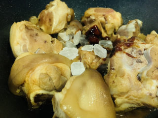 9、东坡肘子,加冰糖和耗油