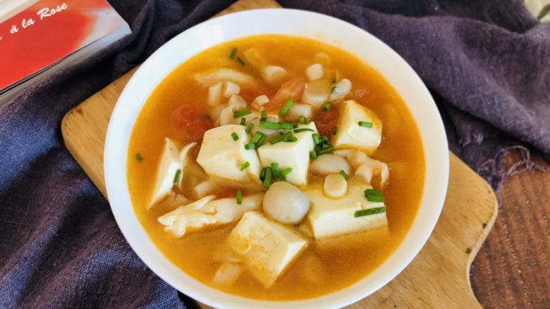 白玉菇豆腐汤