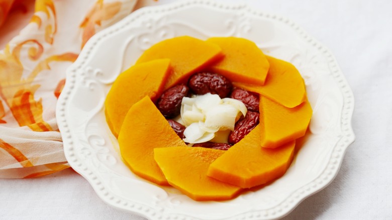 美食丨红枣百合蒸南瓜滋阴润燥美颜