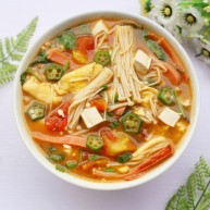番茄菌菇豆腐汤