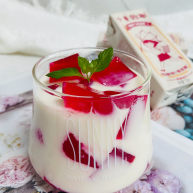 秋天的第一杯火龙果撞燕麦奶