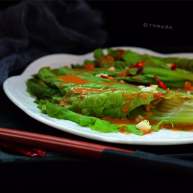 蒜蓉芝麻酱淋生菜