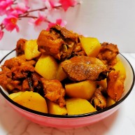 鸡肉炖土豆
