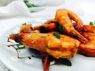 24、茄汁焖大虾,成品图