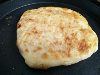 17、千层肉饼,就可以关火了,两面焦黄酥脆