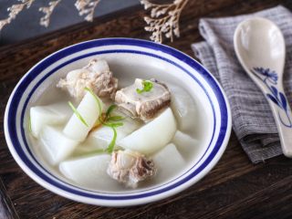 12、排骨炖白萝卜,超级美味！