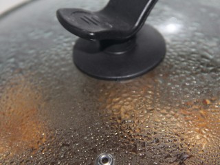 12、可乐鸡翅,盖盖子炖