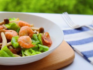 17、炒三鲜,单看这诱人的色泽已经忍不住要流口水了。