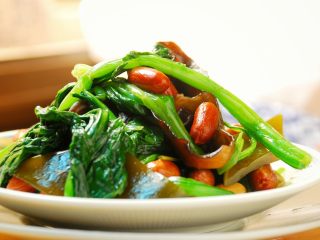 14、凉拌什锦菠菜,成品。