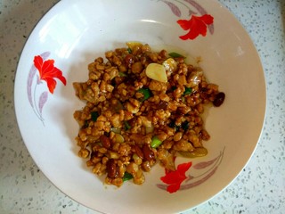 9、肉沫粉丝烧白菜,盛出待用