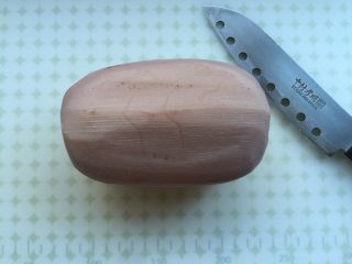 4、凉拌藕片,取出晾凉。